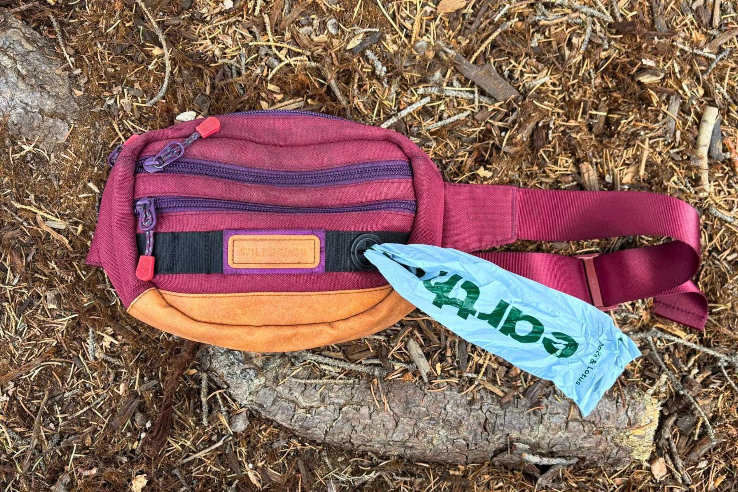 Poop bag holder pouch with zipper