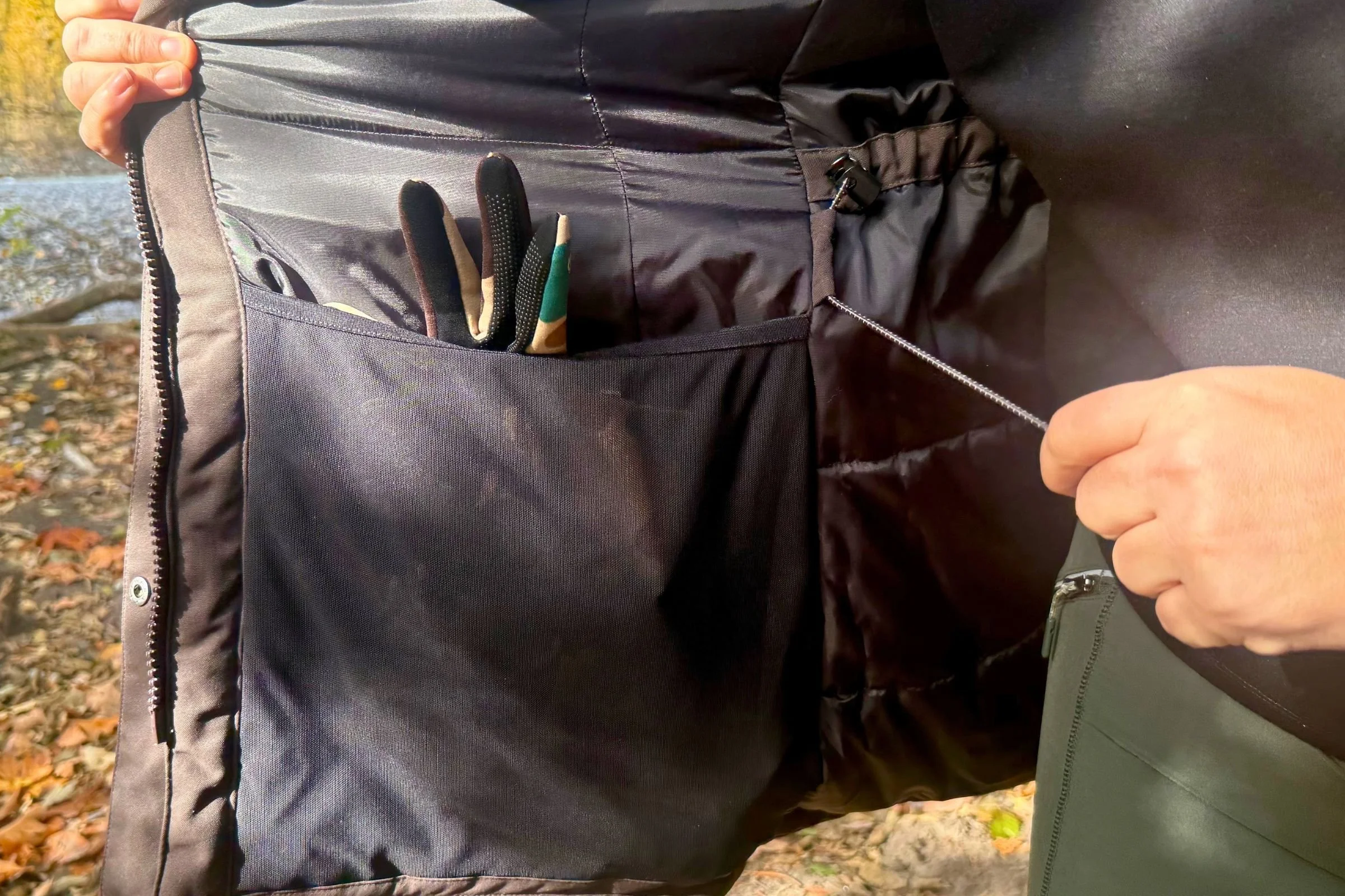 Internal drawcord adjustments allow you to cinch the jacket tighter plus the mesh pockets work great for glove storage.