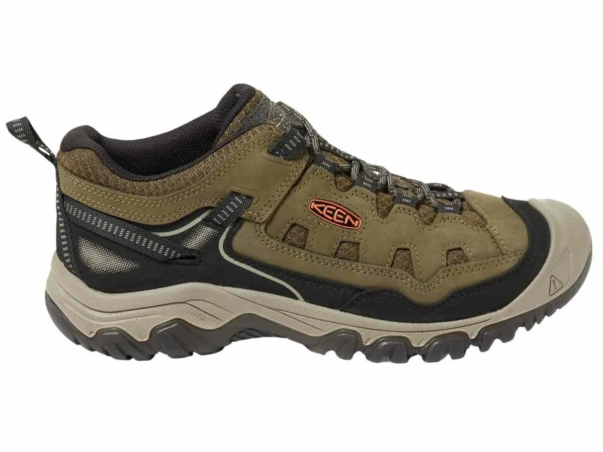 danner trail hiking shoes