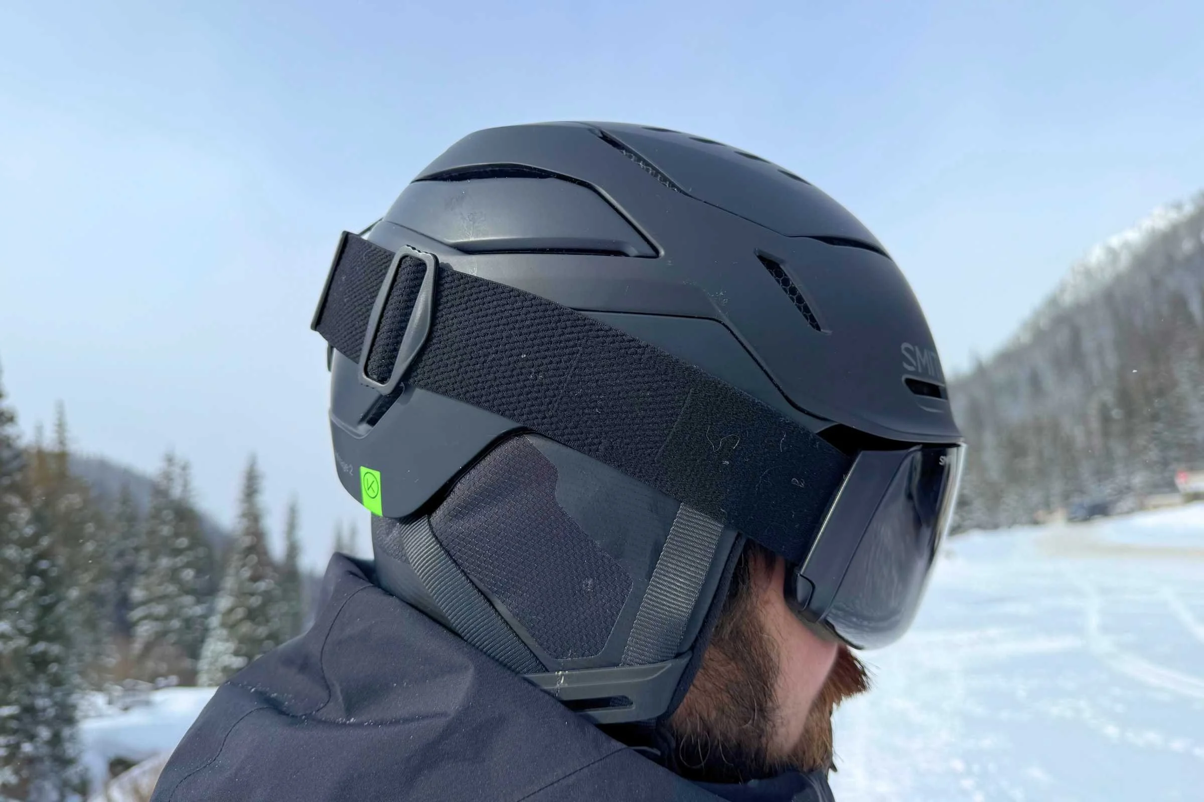 The Vantage 2 is made with a three-piece hybrid shell that balances weight, durability, and protection—and it looks cool, too.