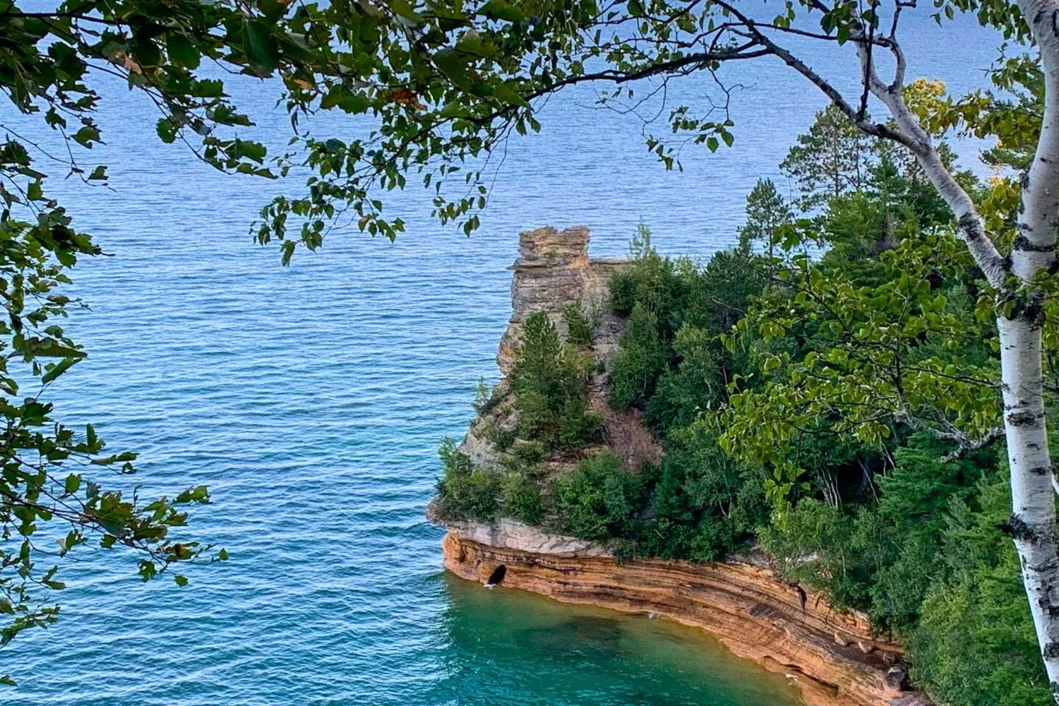 Pictured Rocks Run Pictured Rocks Lakeshore Trail Hiking, Backpacking, and Trail Running Guide