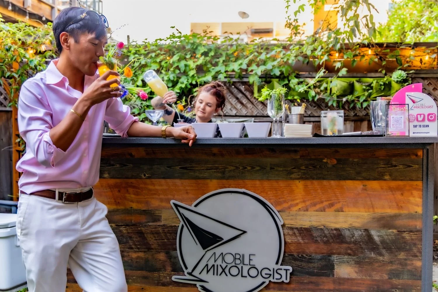 9_Mobile-Mixologist-bar.jpg