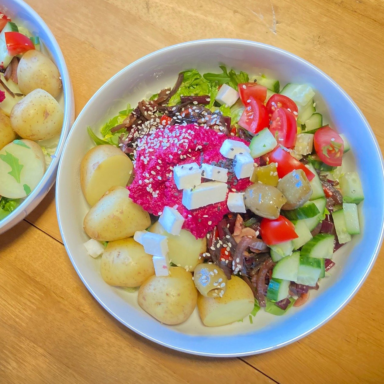 Hot pink hummus (recipe on our website) plus our feta is a dreamy duo to top off your salad. 🌱🧀🥗 #veganforlife #nofomo #plantbasedfood #vegancheese #AllergyFriendly #winningfriendswithsalad
