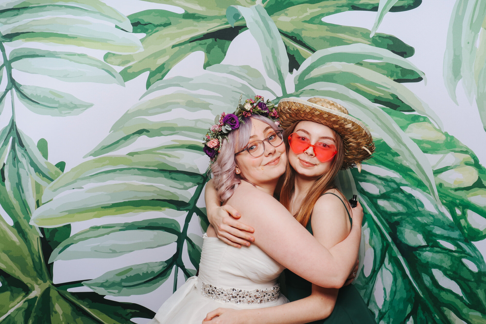 photo-booth-Kingscote-Barn-Tetbury-Gloucestershire 101.jpg