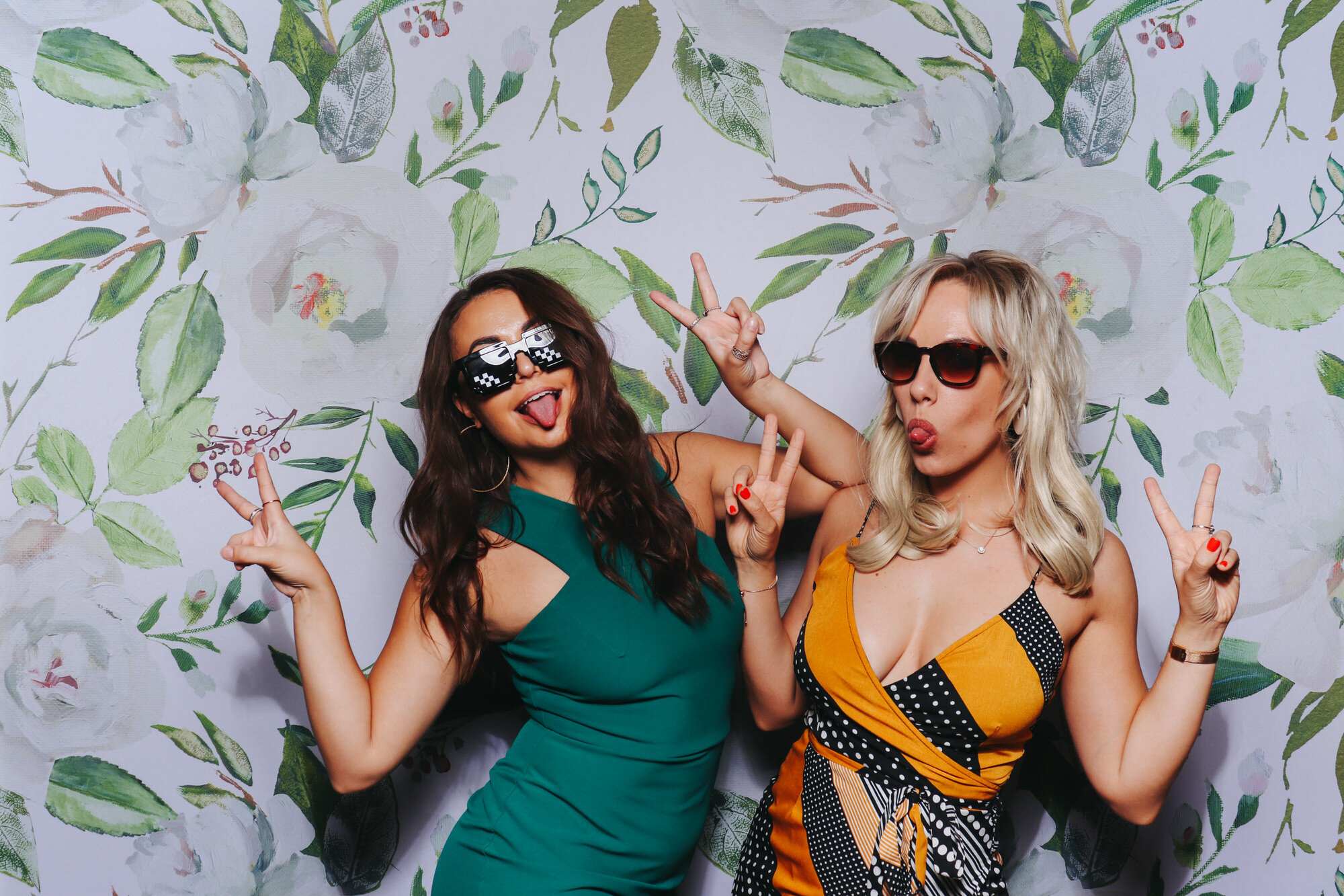 photo-booth-cripps-barn-cirencester-gloucestershire 12.jpg