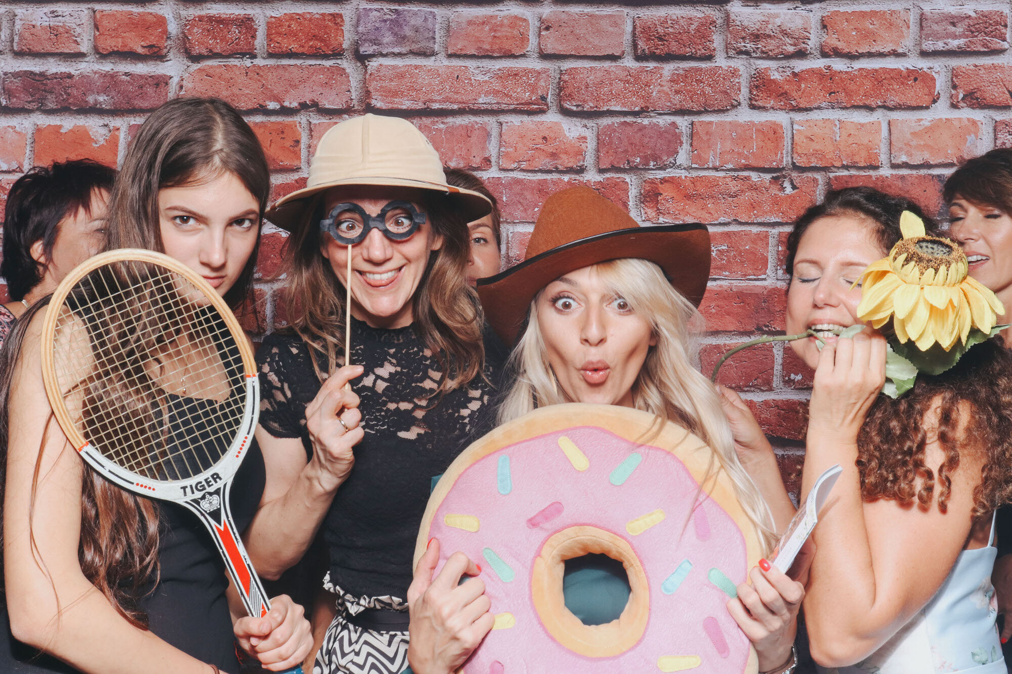 photo-booth-Langley-Park-Chippenham-wiltshire 202.jpg