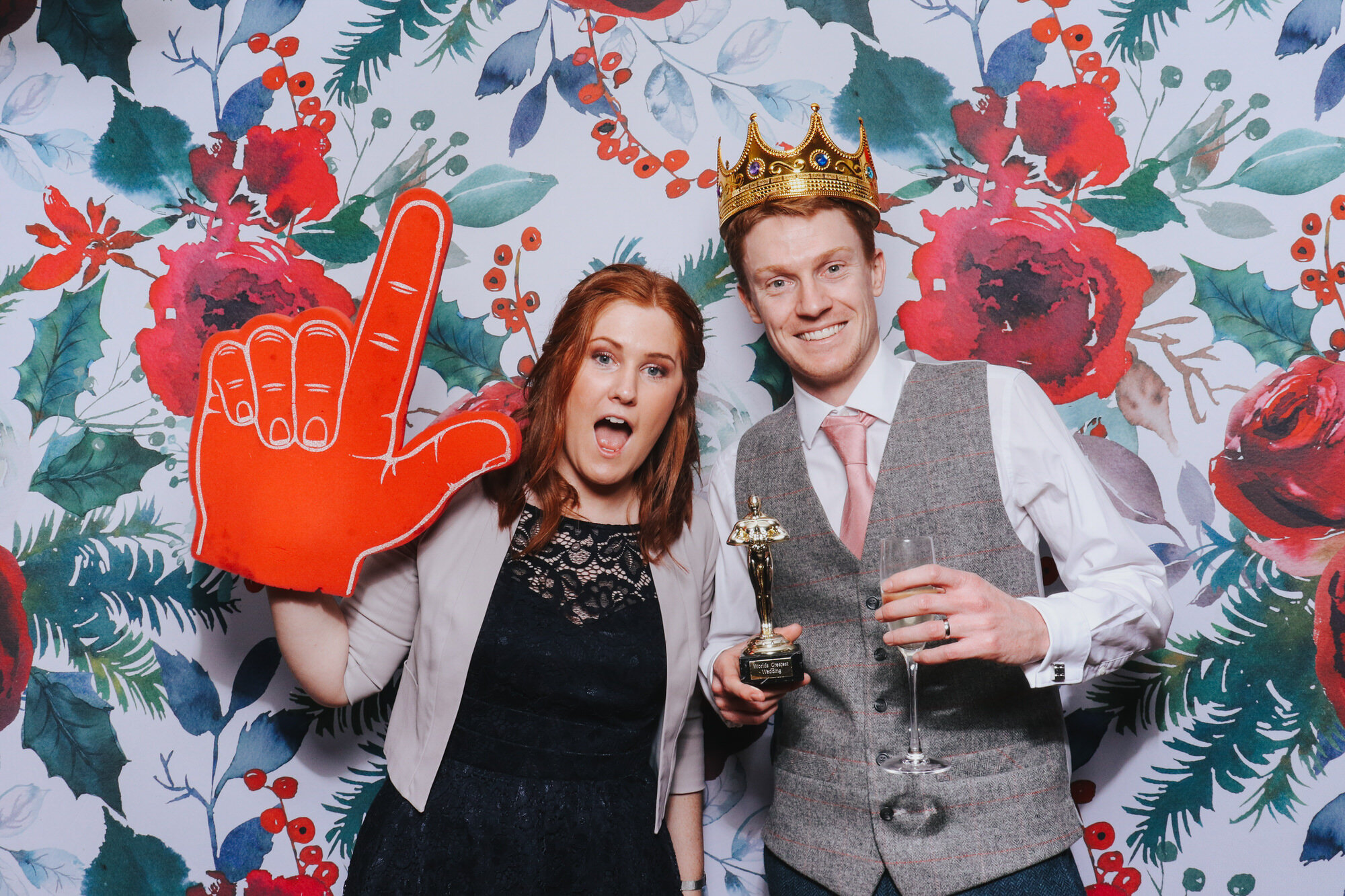 photo-booth-slaughters-house-manor-gloucestershire 13.jpg