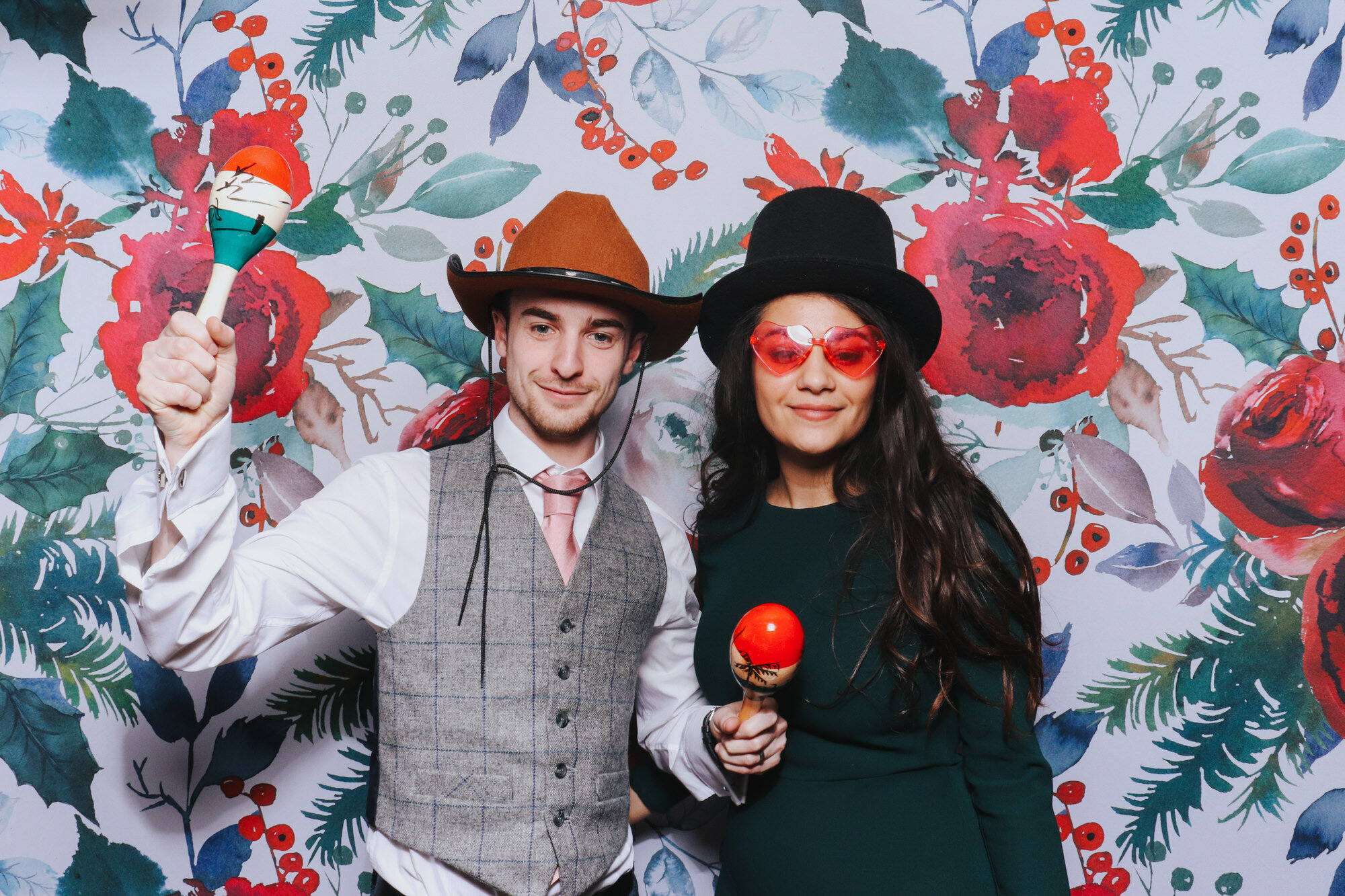 photo-booth-slaughters-house-manor-gloucestershire 27.jpg