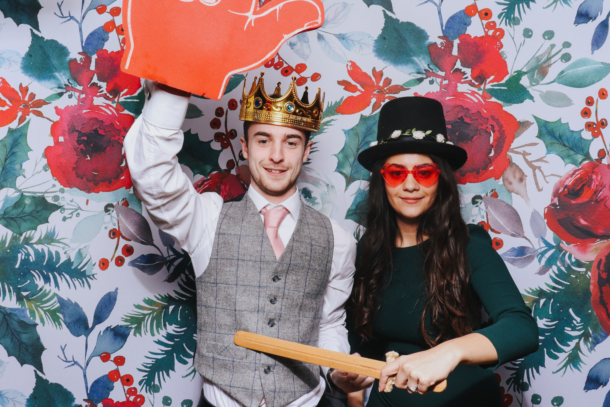photo-booth-slaughters-house-manor-gloucestershire 28.jpg