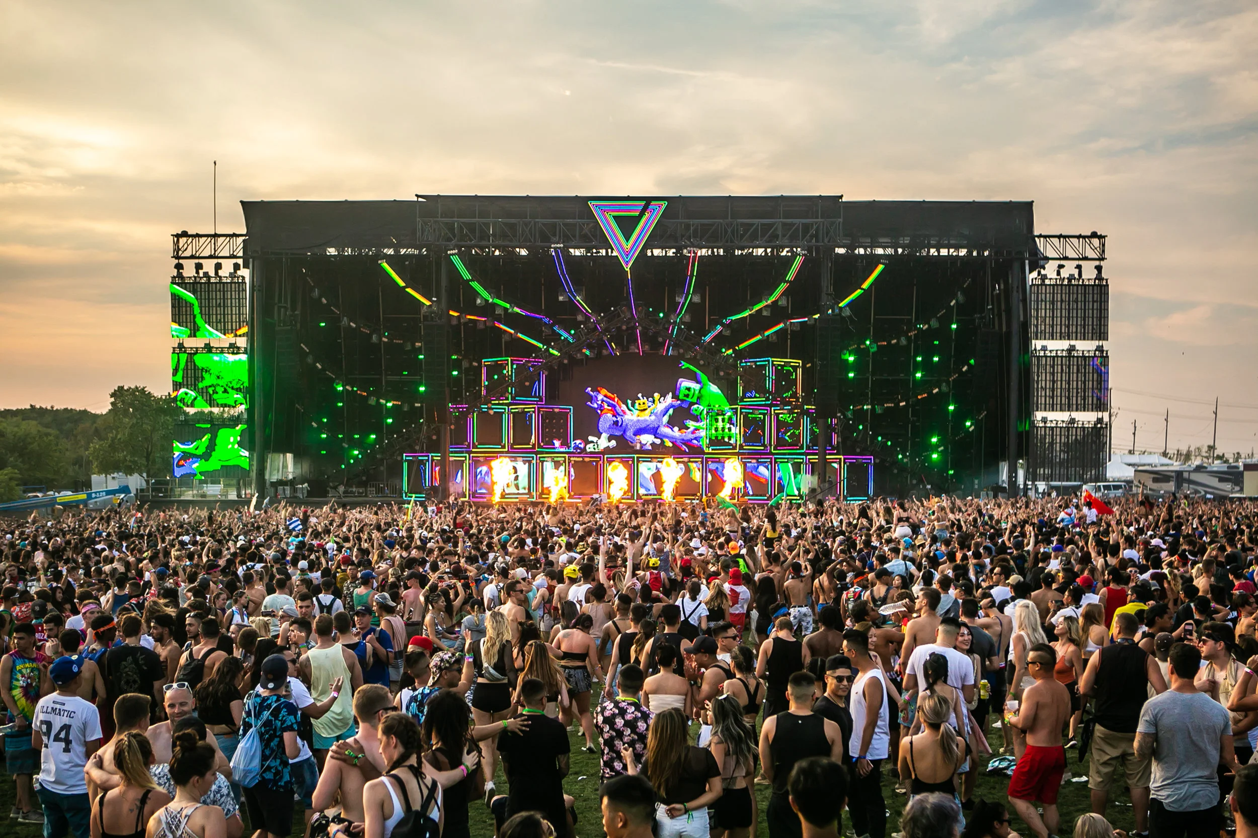 @ZACH_MACPHOTO_VELD2018_DAY2_-37.jpg