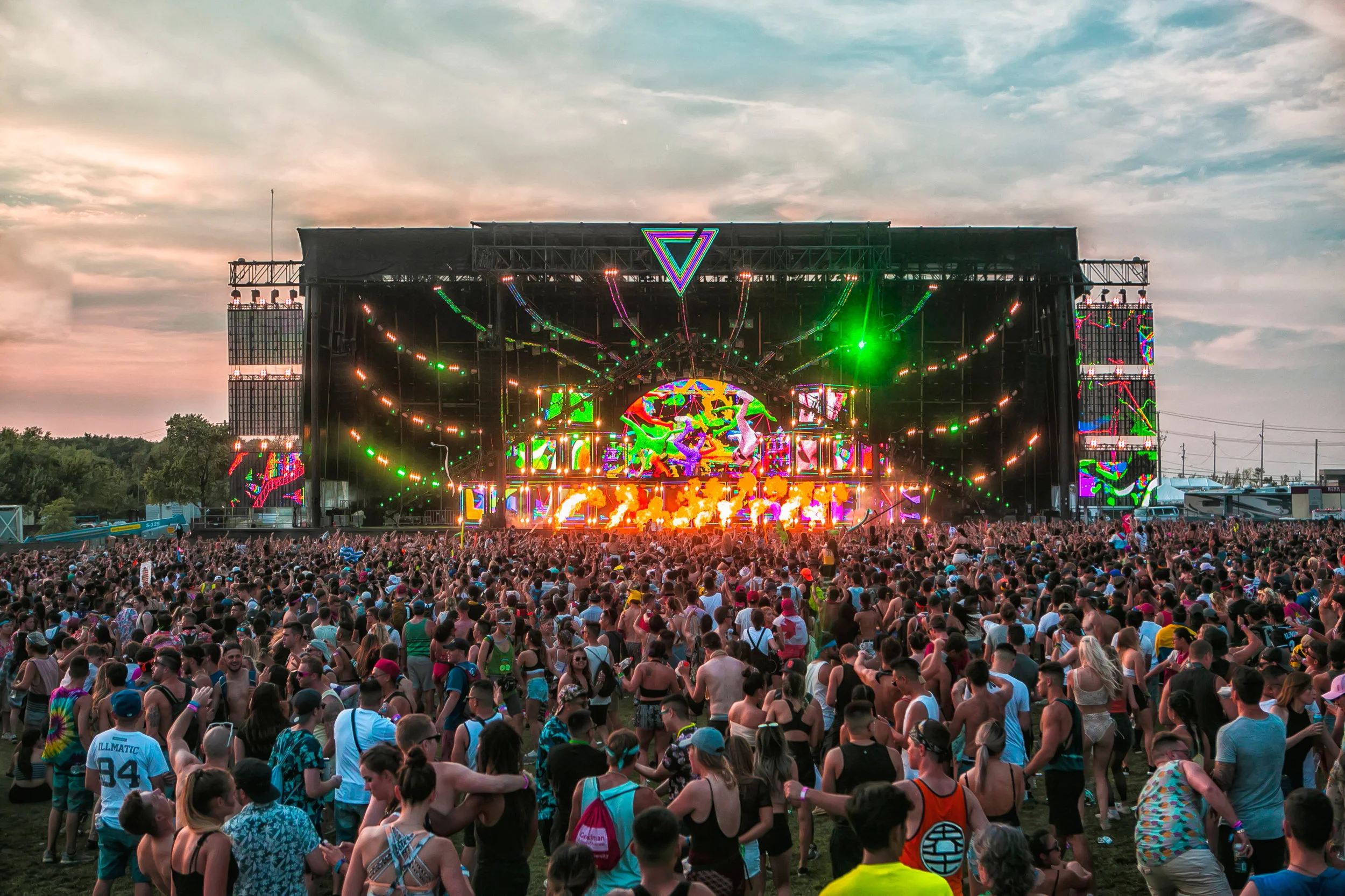 @ZACH_MACPHOTO_VELD2018_DAY2_-65.jpg