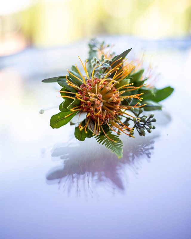 Florals of Hawaii, I love you 🌿🙌🏽✨ #bsharpimages #brennasharpphotography #hawaii #bigisland #destinationweddingphotographer #floraldesign #weddingflorals #weddingphotographer