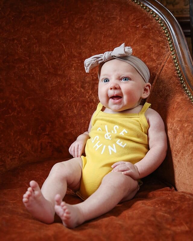 Woah what a whirlwind couple of months... I&rsquo;d like to introduce you to my main miss, Amelia Sue Kailea. My biggest and best distraction 💞 .

also I am officially obsessed with this chair for baby portraits so hit me up to have your baby photog