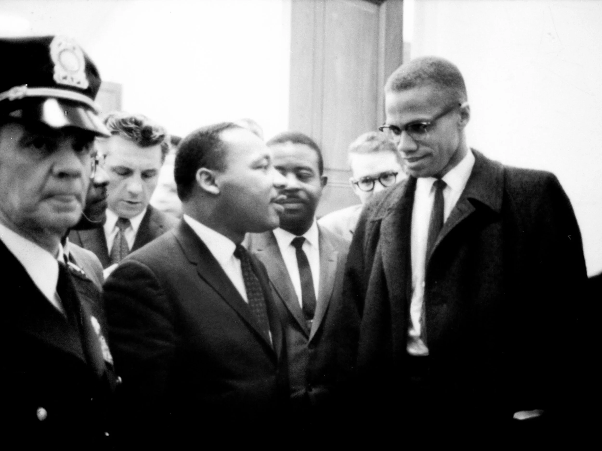 MartinLutherKingMalcolmX-5981eb67519de20011c58d1c.jpg