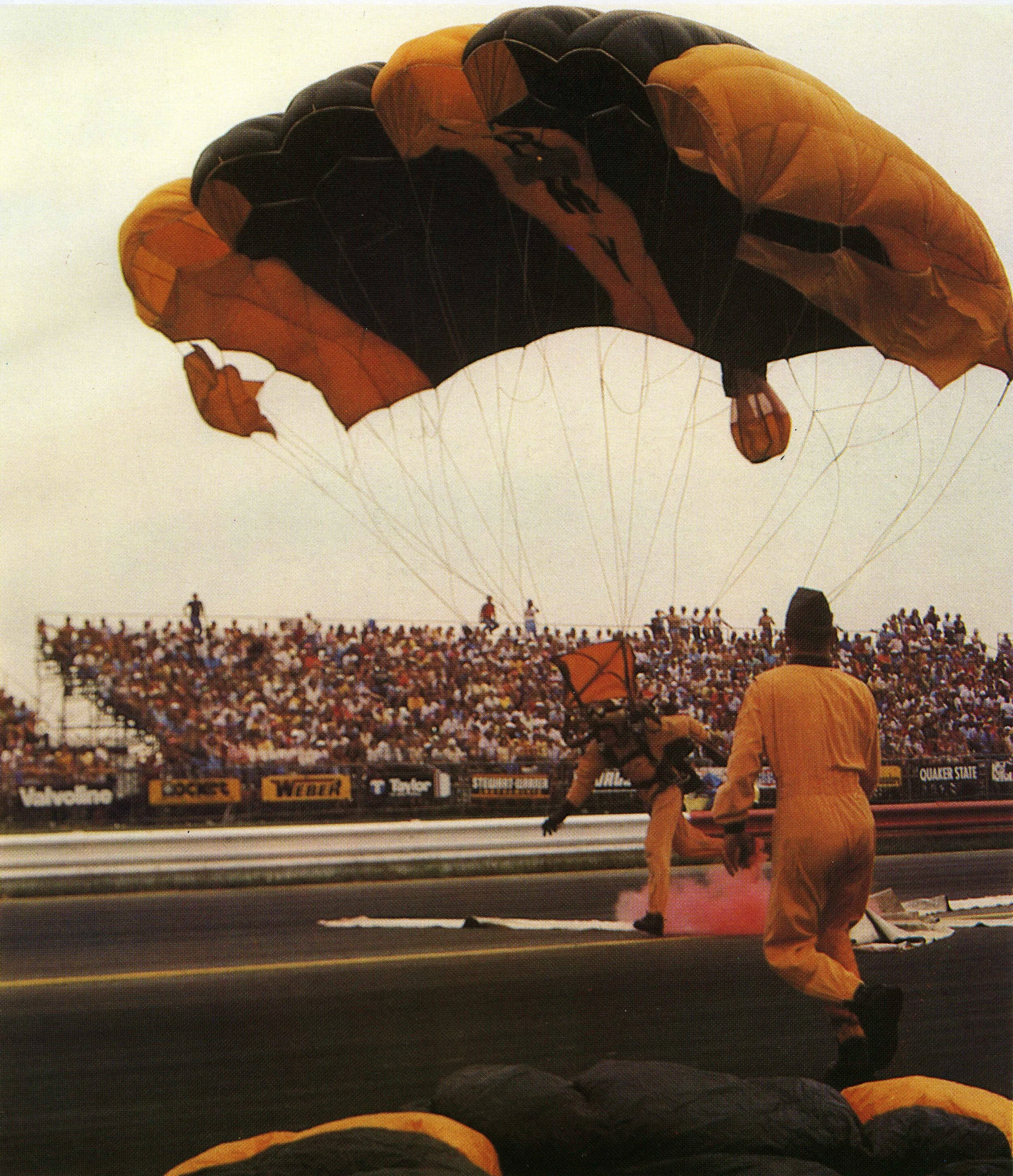Yearbook-NHRA-1977052-1.jpg