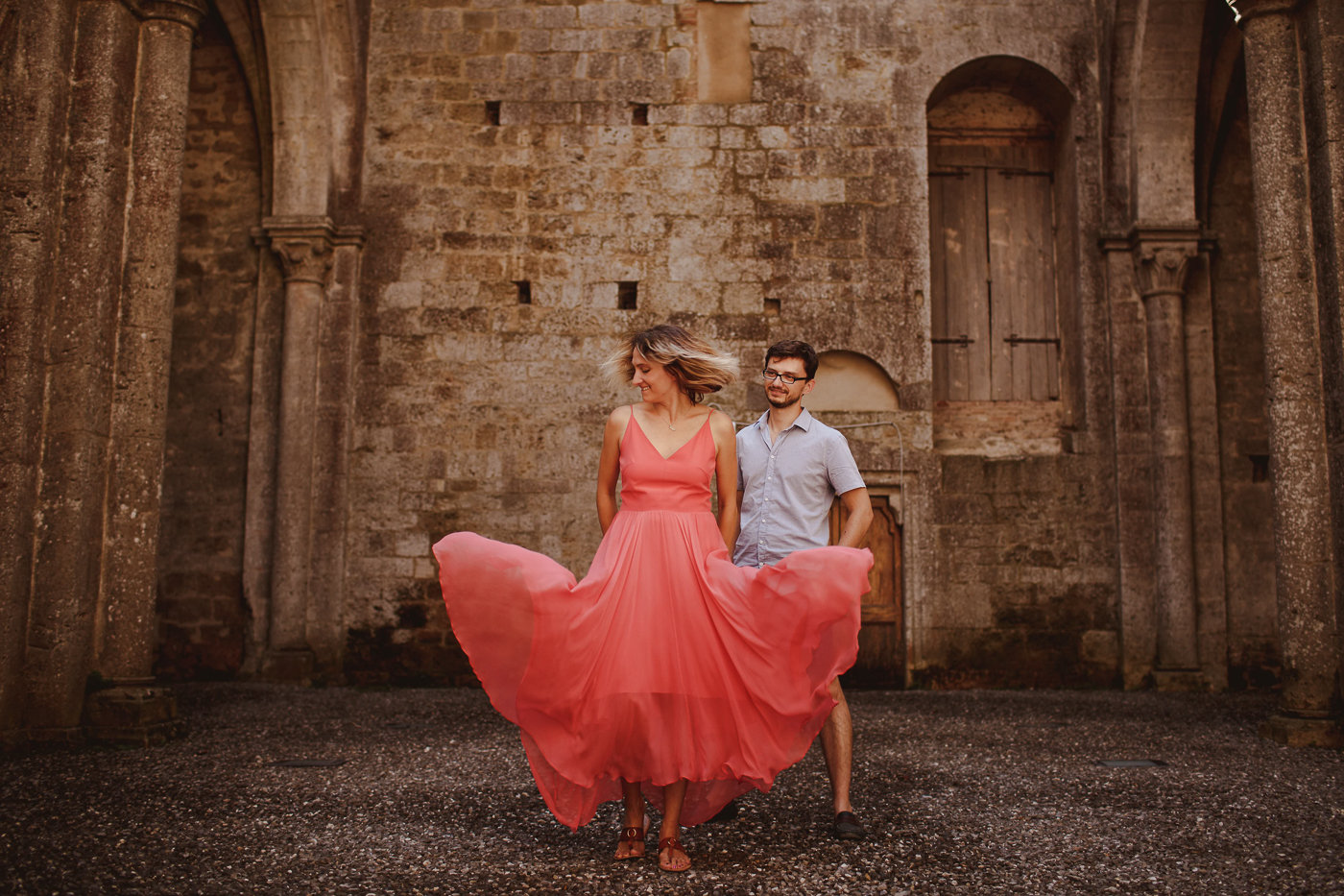 pre-wedding-photography-tuscany-12.jpg