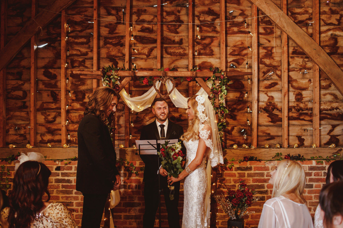alternative-wedding-photographer-motiejus-21.jpg