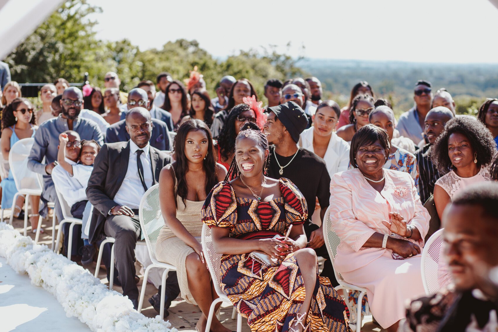  A fun and lovely destination wedding in London city is a beautiful story of love and commitment. Photographed by Destination Wedding Photographer Motiejus. 