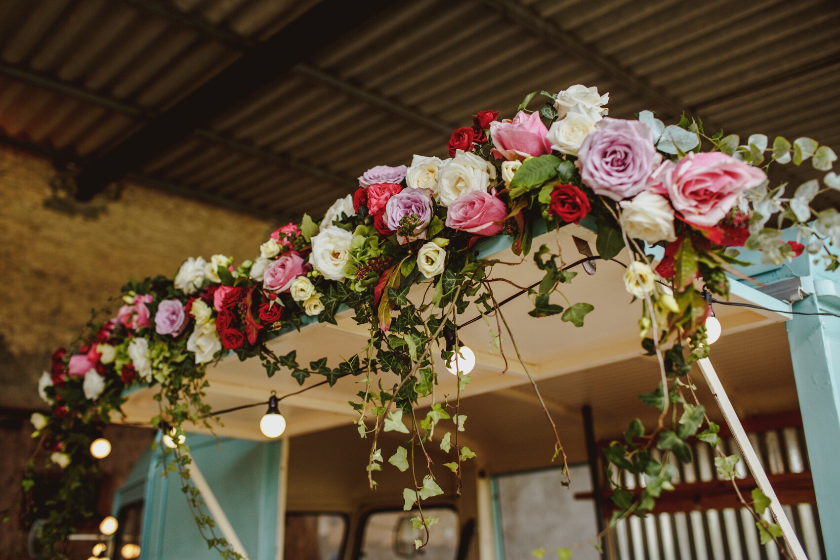  Your destination wedding is in France at Le Mas de Montet. Based in France, our professional photographer will discover the beauty of the Chateau Le de Montet and its gardens to photograph your unique wedding day.Destination Wedding and Intimate Pho