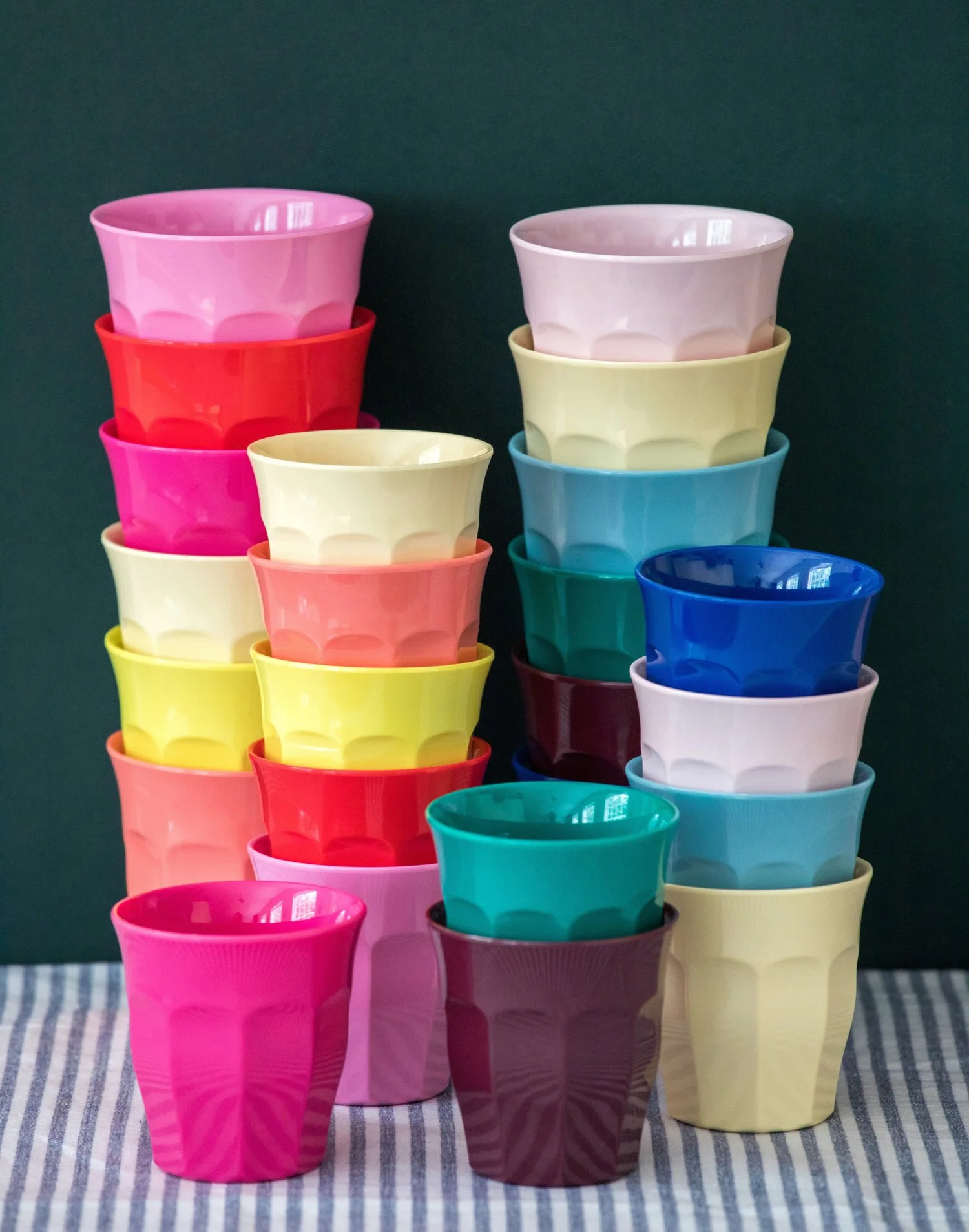 rice-melamine-cups-hire-party-tableware-kids-tweens-teens-hen-celebration.jpeg
