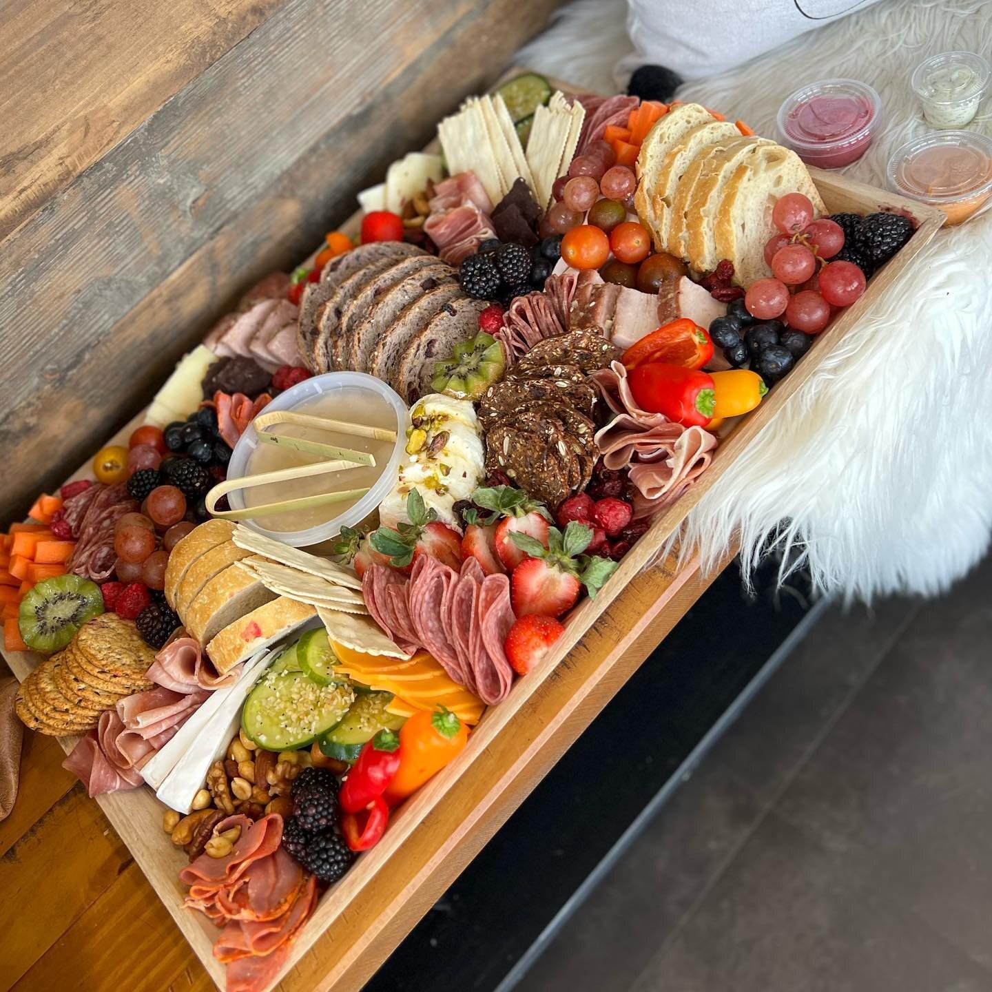 We have the Best Neighbors &lt;3 @grazecraze_woodstock_ga 
MAKE SURE YOU GRAB A SNACK WHILE YOU GET YOUR HAIR DONE!!! Starting Monday, 12/5, they will be open and ready to make your charcuterie board dreams come true😍😍