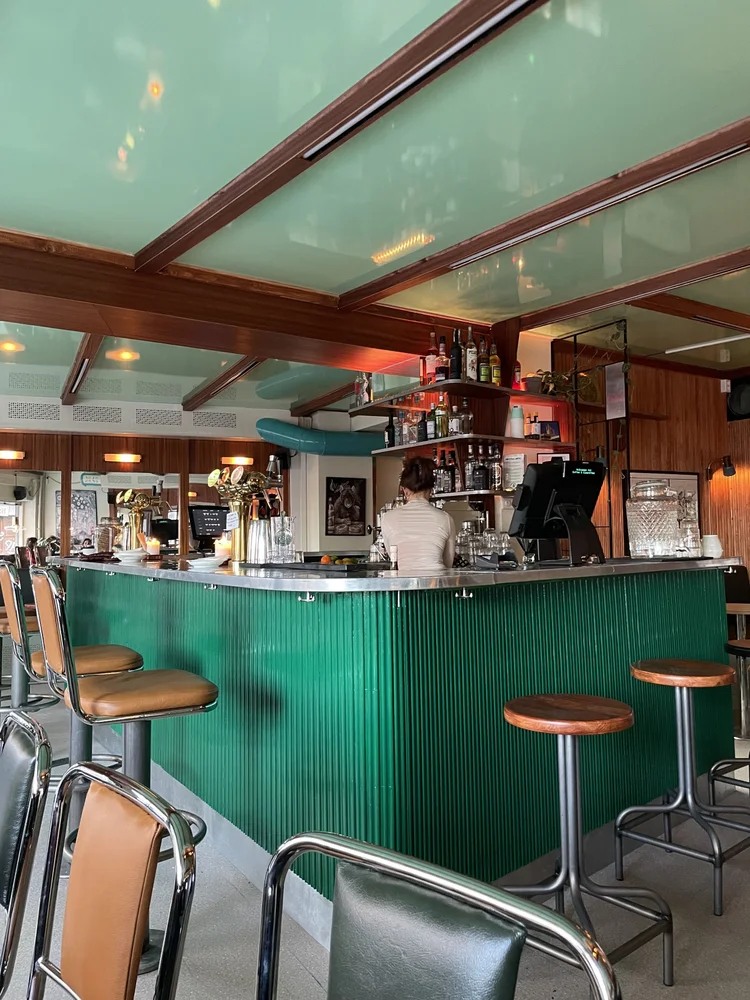 coffee and cigarettes oslo Coffee & Cigarettes: Kafe og bar i ett
