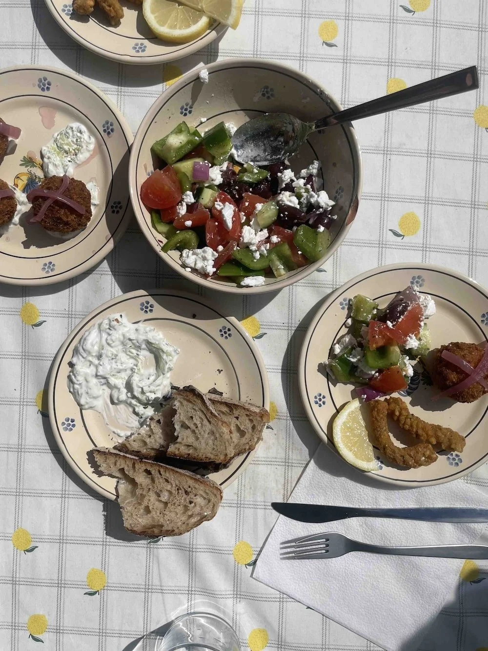 Agora: Gresk middelhavsmezze på Sagene