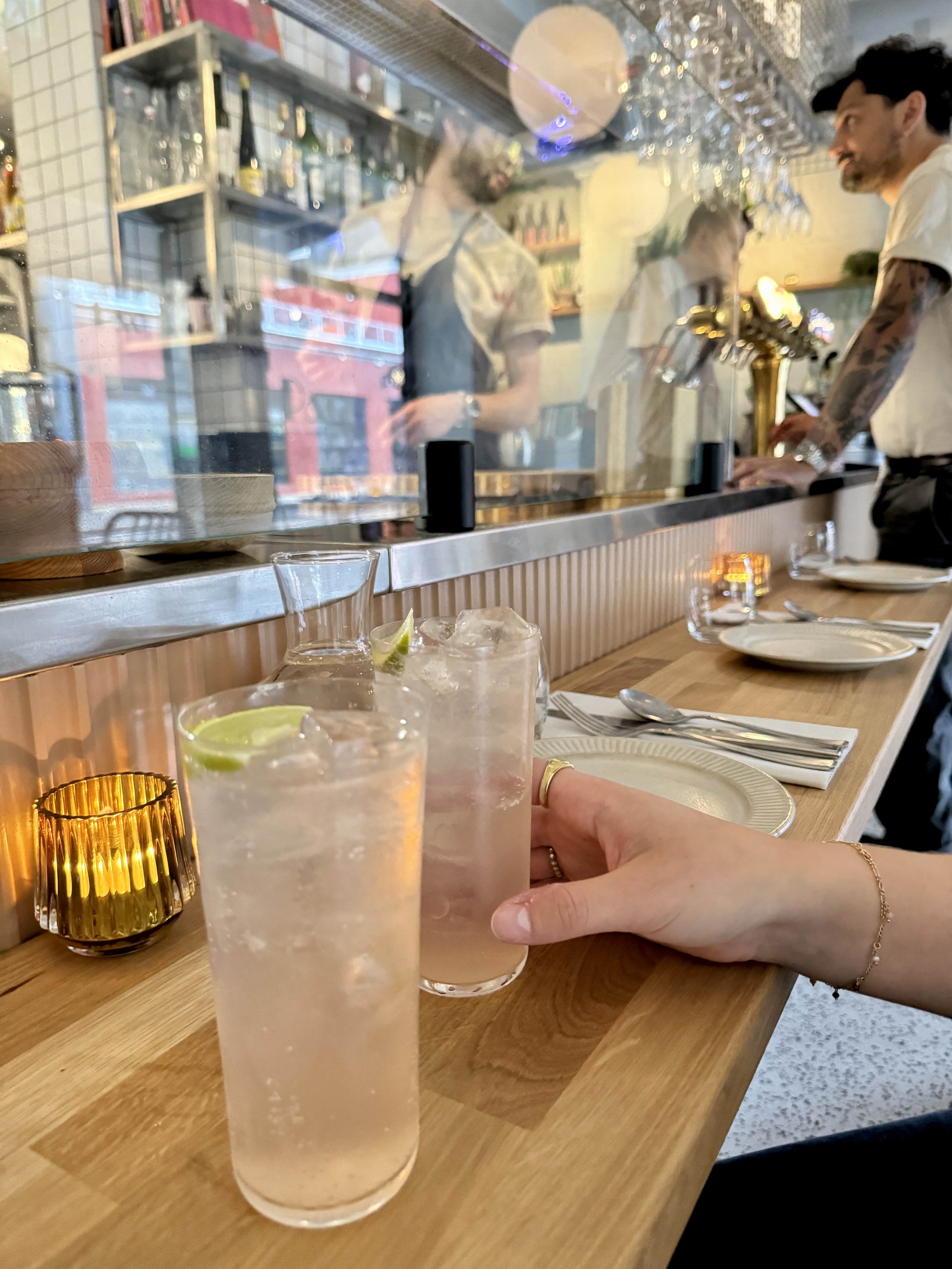 Frisk og lett drink som passet perfekt til de litt spicy rettene!