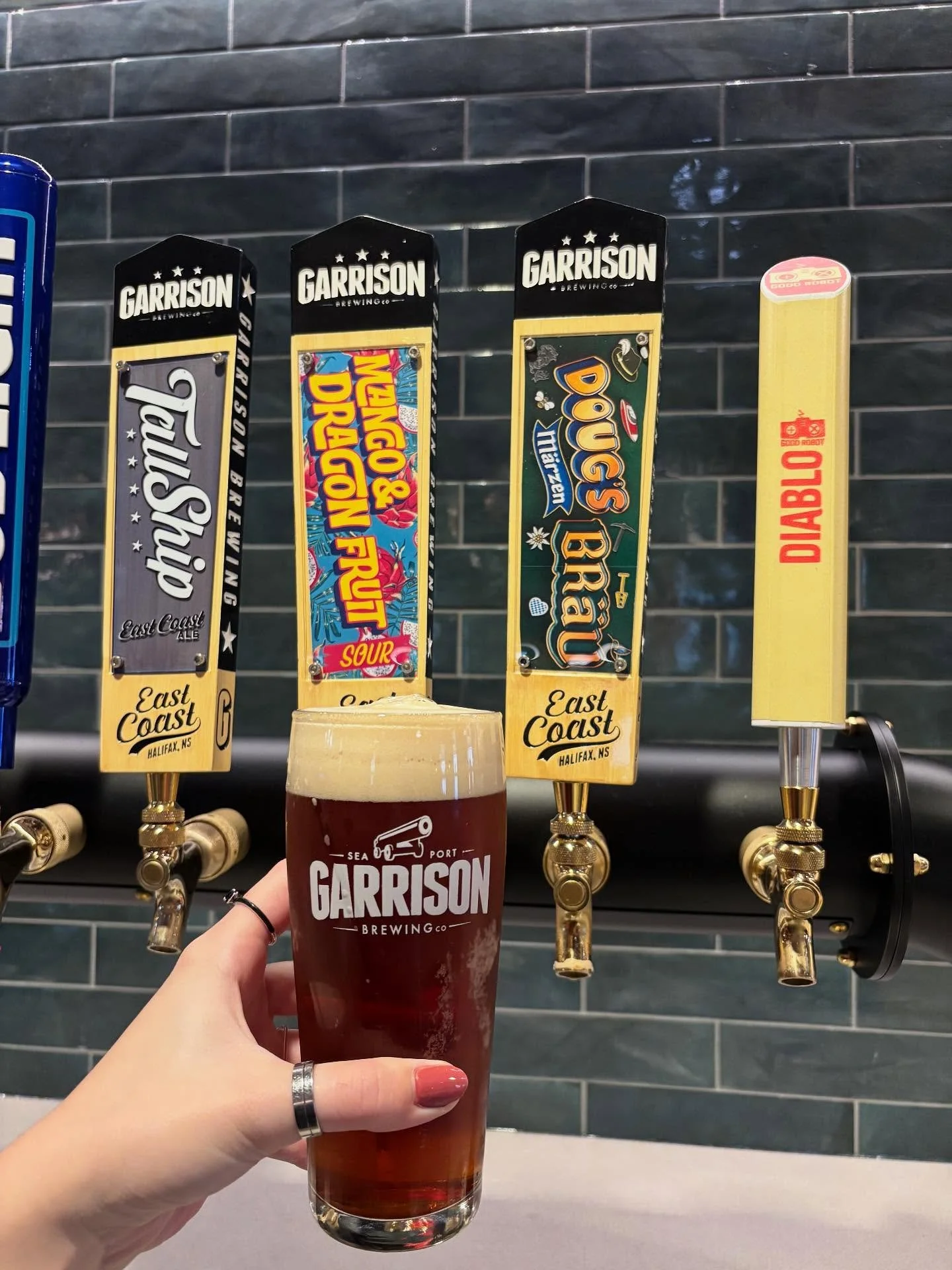 New Garrison Seasonal🚨🍻 Doug’s Brau Special Marzen is a medium-body pour with sweet, caramel & bready notes! Come by The Abstract and check it out! 
This brew is included in our October Happy Hour from 4-6pm daily!
@garrisonbrewing