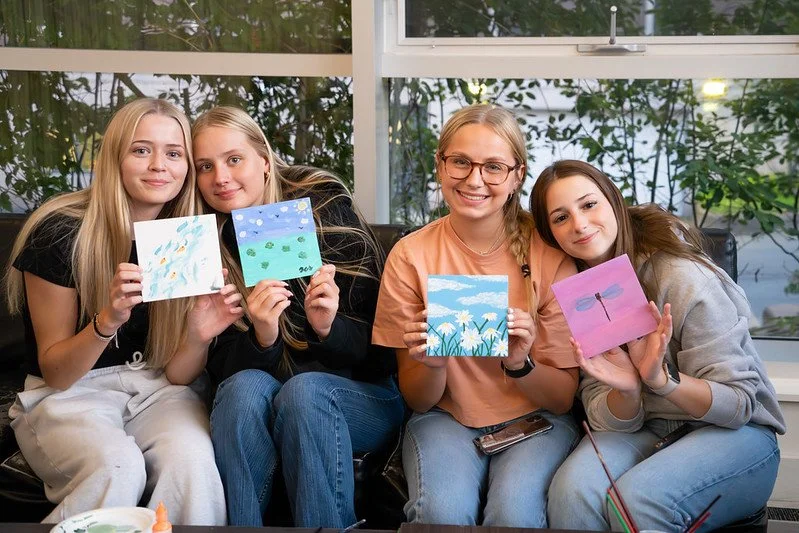 Paint &amp; Sip (2 sessions)