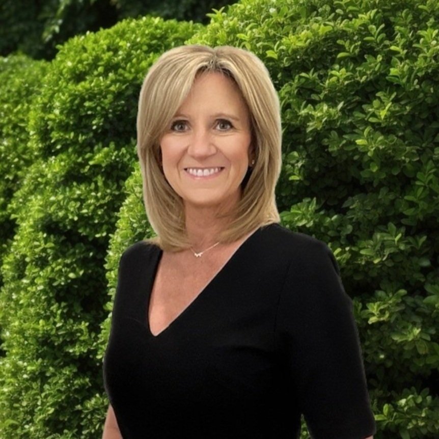 Karen Twardos | Executive Assistant 
