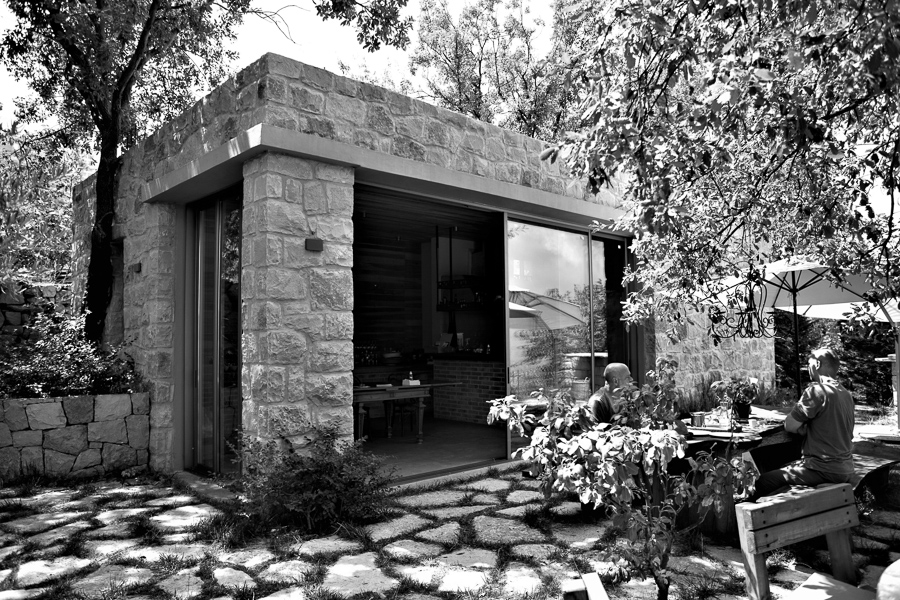 Iris Domain, Btalloun, Libanon