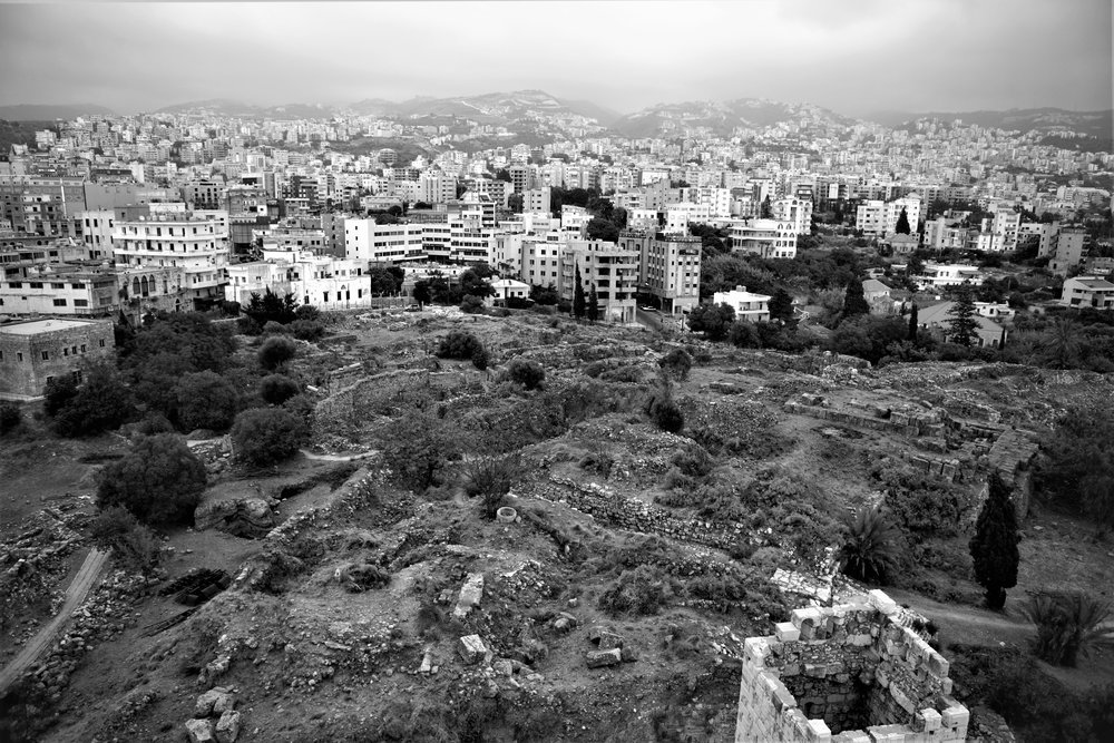  Ausblick von der Zitadelle auf den neuen Teil von Byblos. 