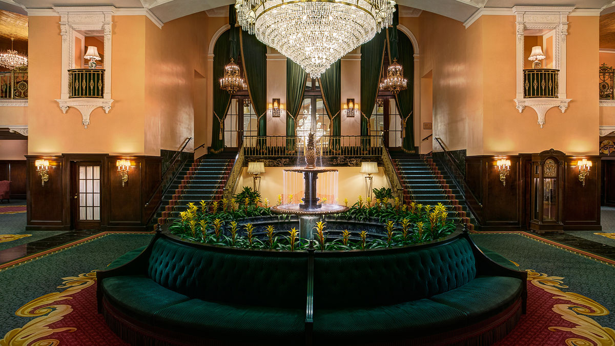 Pantlind-Lobby-224915_dhp-Edit-Edit-2.3_5774e3ea1c06c6fabb7d3b64701b54a1.jpg
