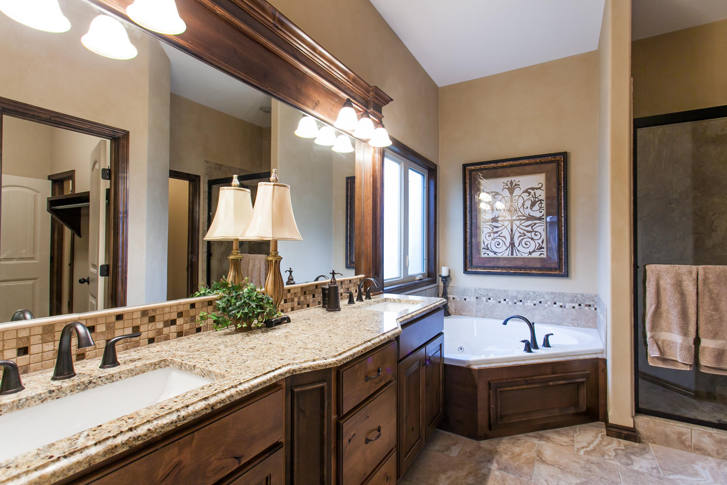 14706 W Valley Hi-large-015-15-Master Bath-1500x1000-72dpi.jpg