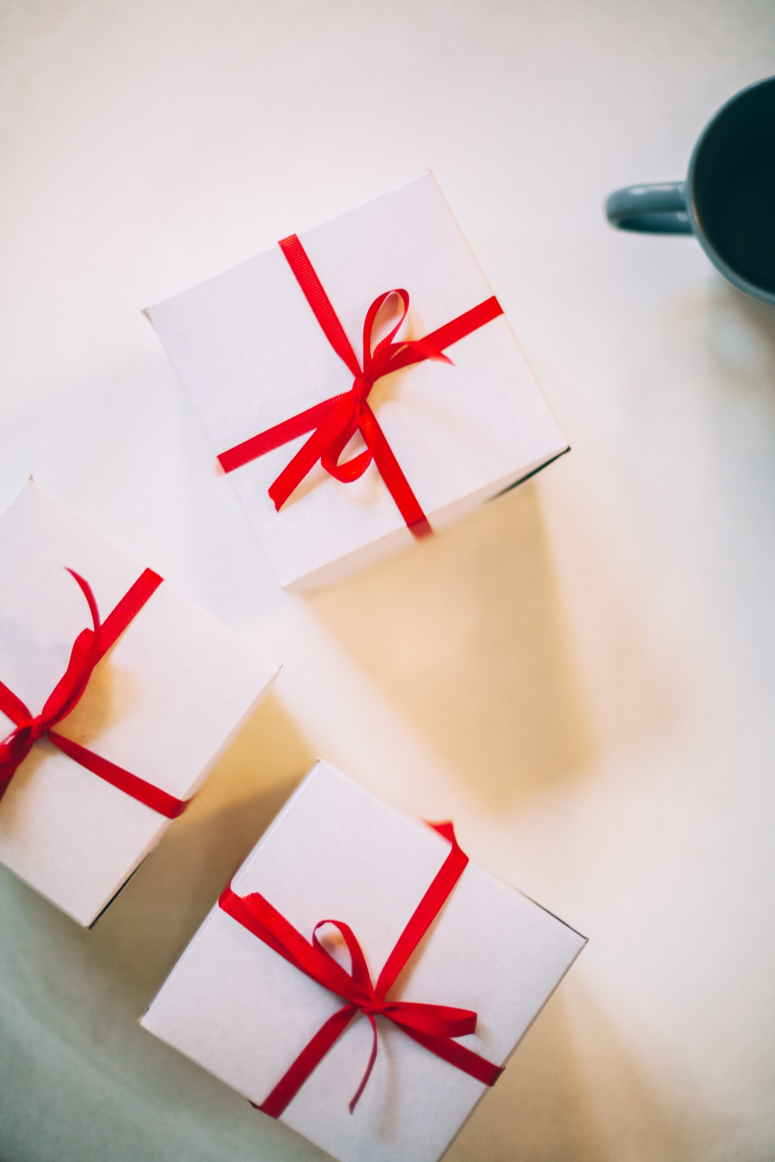 boxes-cup-gifts-776947.jpg