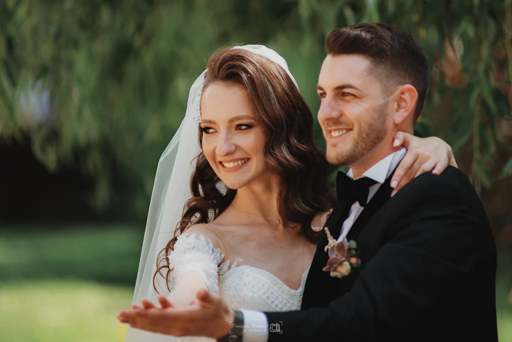Laura + Bogdan-1417_o.jpg