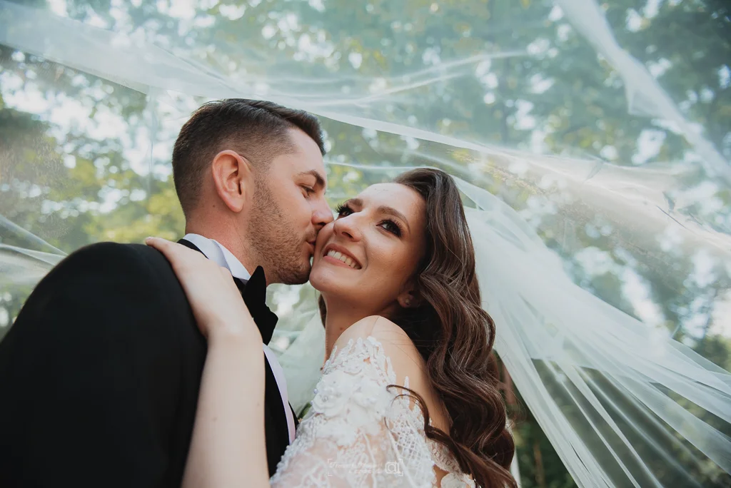 Laura + Bogdan-1465_o.jpg