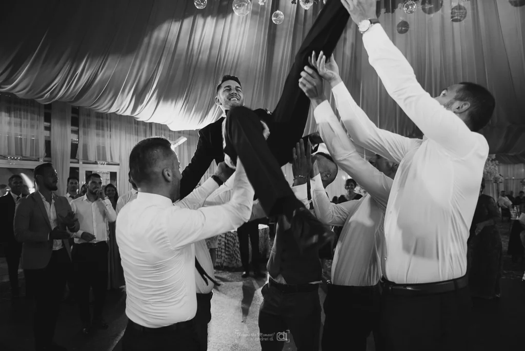 Laura + Bogdan-2176_o.jpg