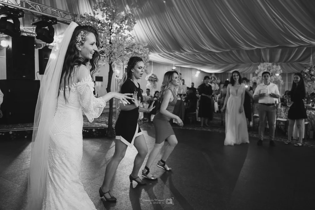 Laura + Bogdan-2142_o.jpg