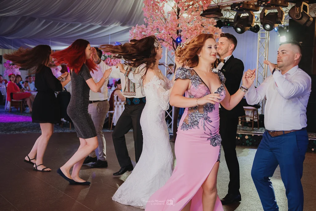 Laura + Bogdan-2192_o.jpg