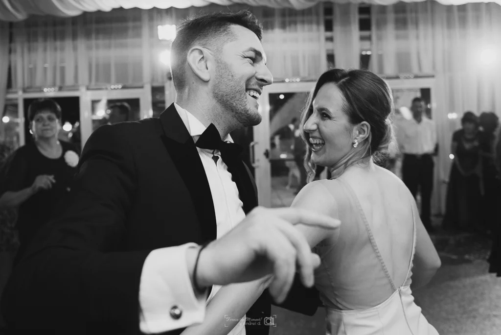 Laura + Bogdan-2266_o.jpg