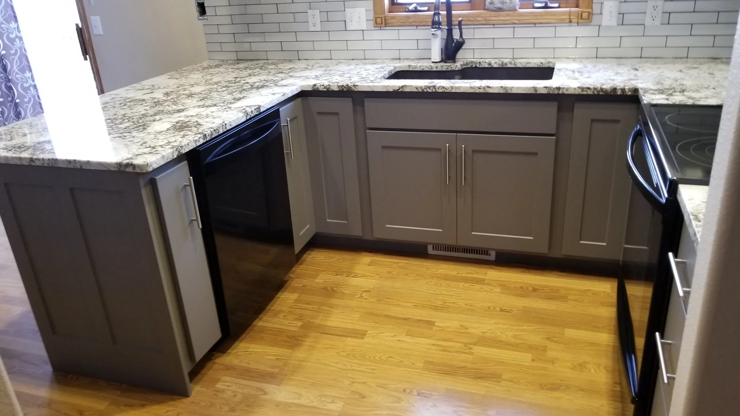 About Us — Kitchen Refresh Inc