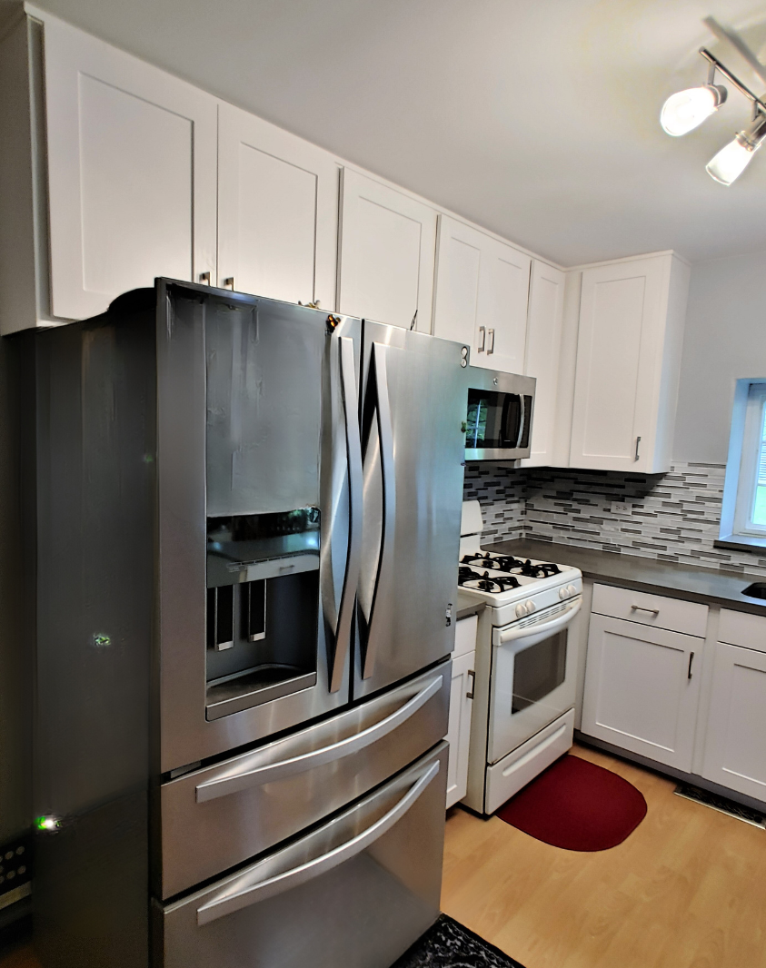 Honey Oak to White Kitchen Remodel After Upper Cabinets