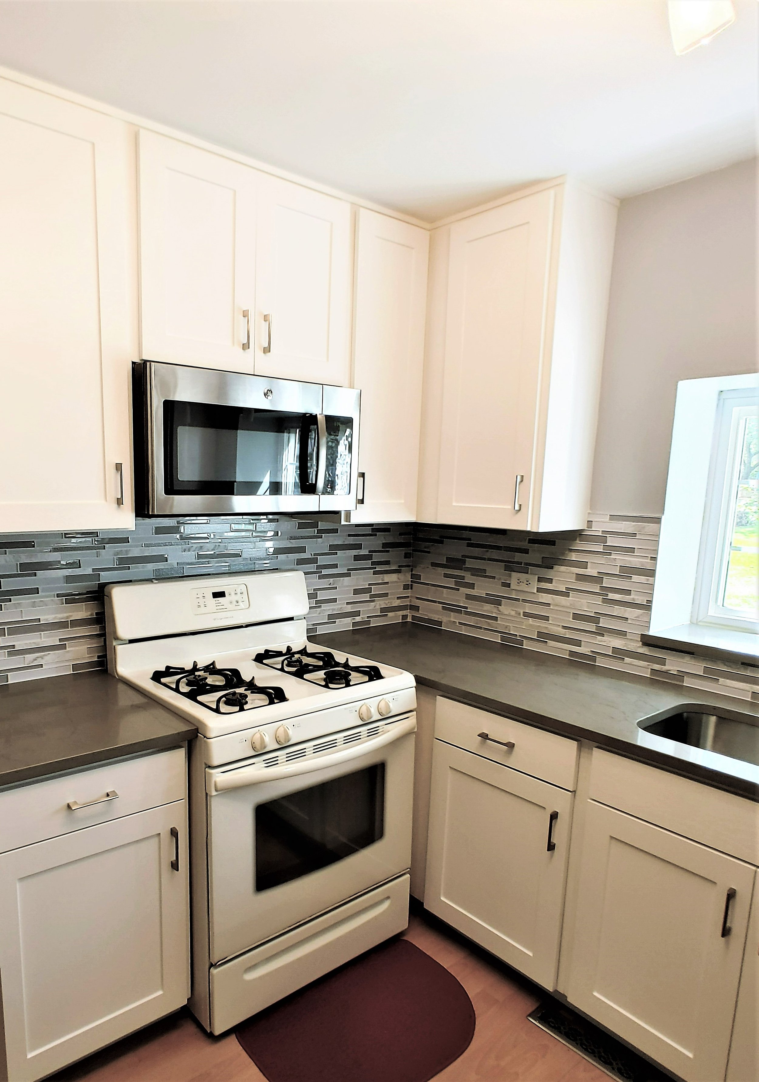 Cabinet Door Finishes from Honey Oak to White Shaker After