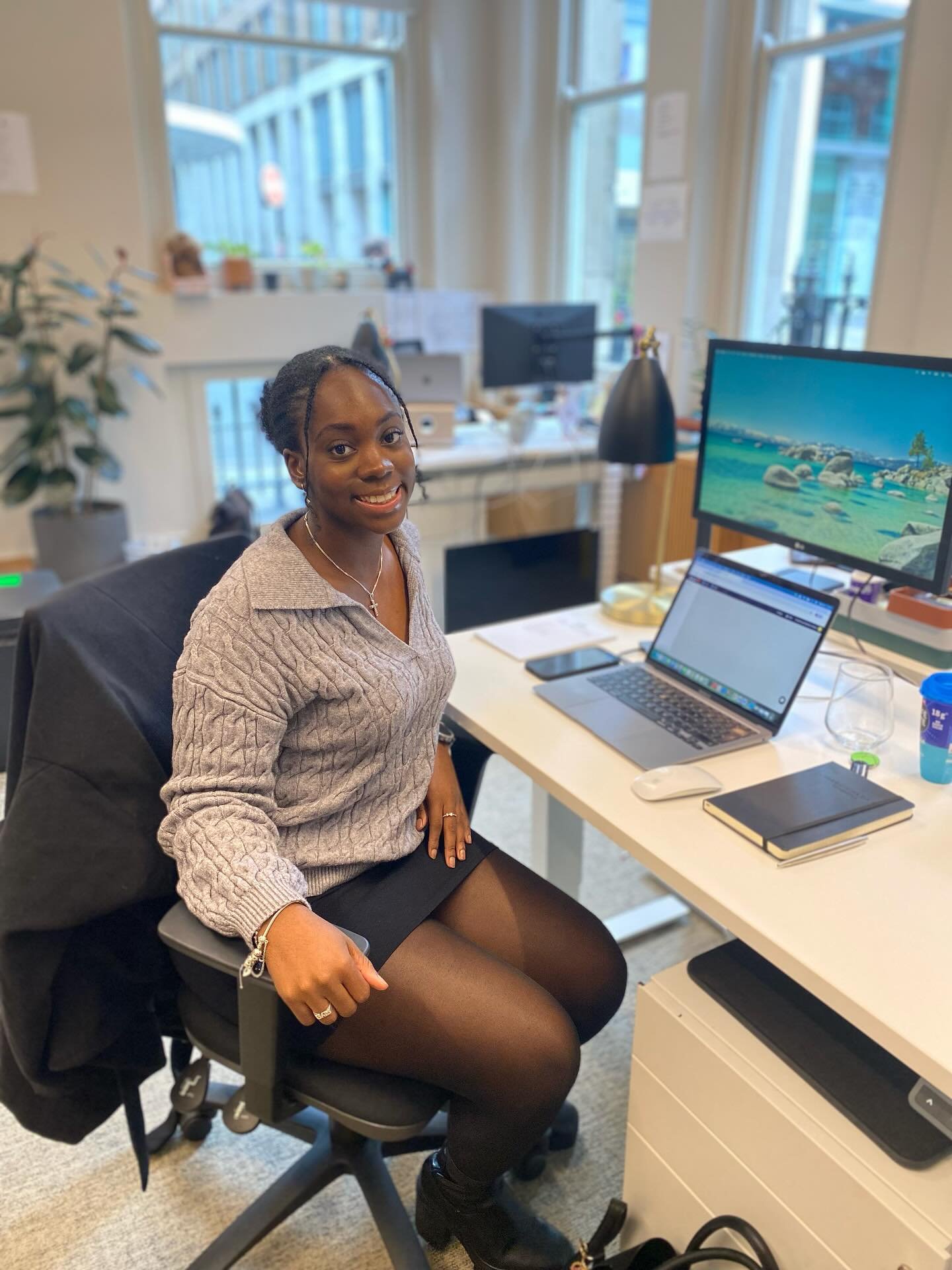 β¨ Welcome back, Chardonnay!
We’re delighted that Chardonnay Bradshaw-Shallow has rejoined the MadlinHanna team after her internship with us last year.
This time, she’s stepping into a new role on our public affairs desk, working closely