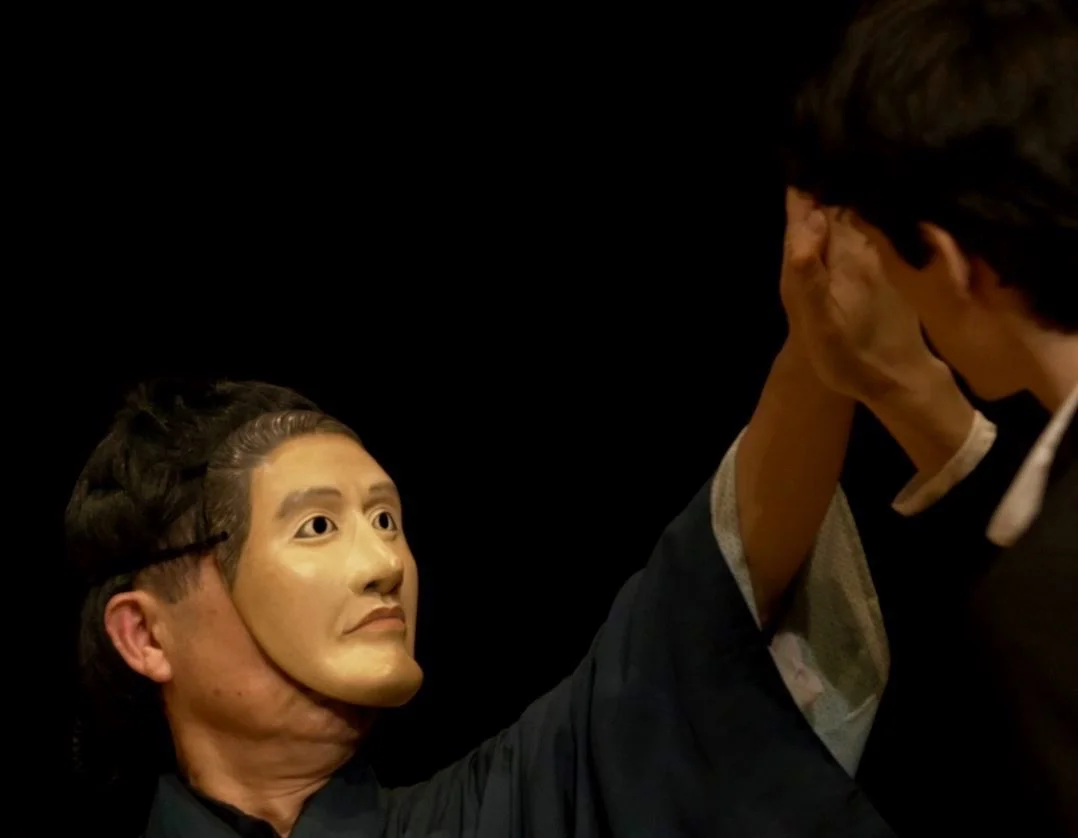 Akira Matsui performing in Part Three of Opposites-InVerse with Peter Leung (still shot taken from the LSO Performance archive footage. 2017)