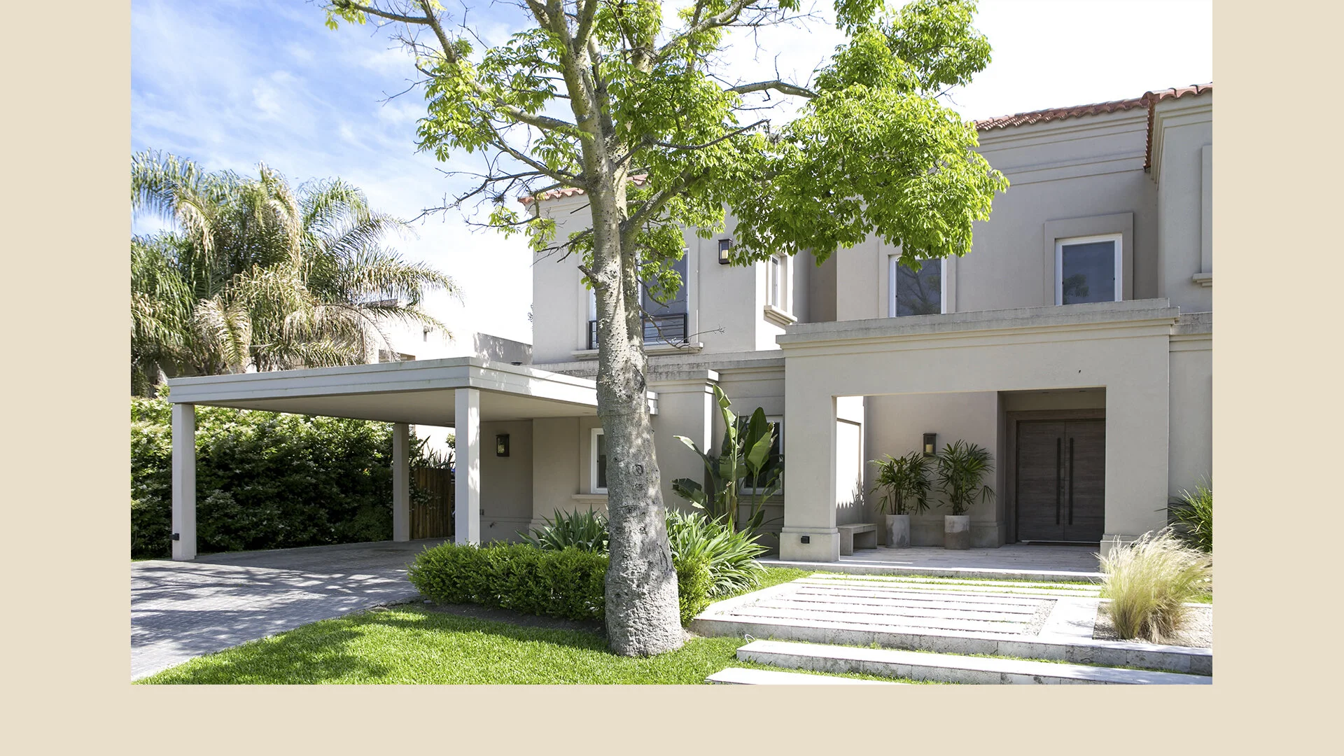 CASA W III.jpg