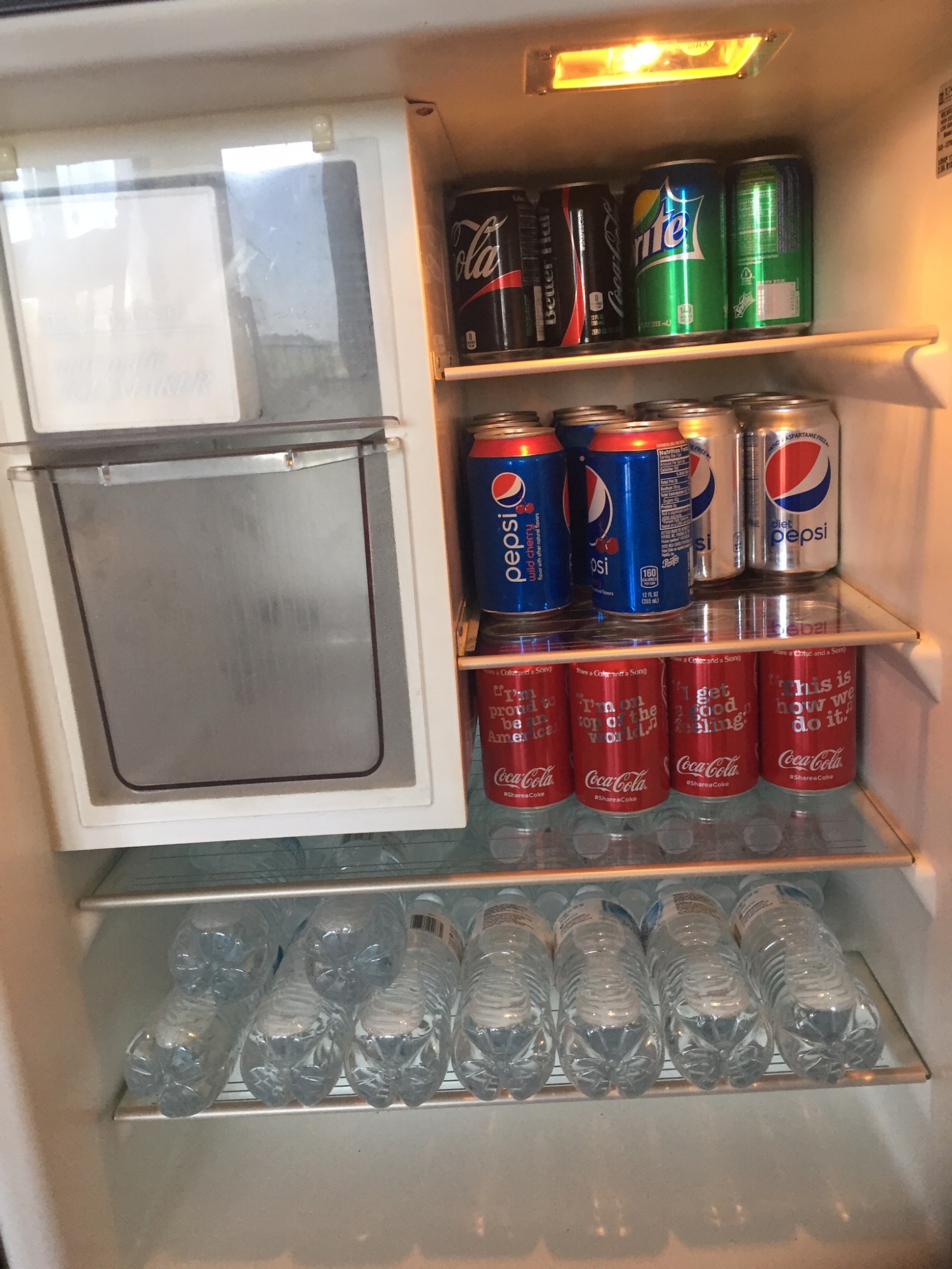 Small beverage refrigerator