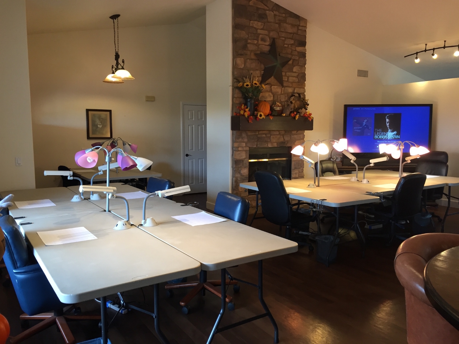 alternate view when tables are on front side of pool table.